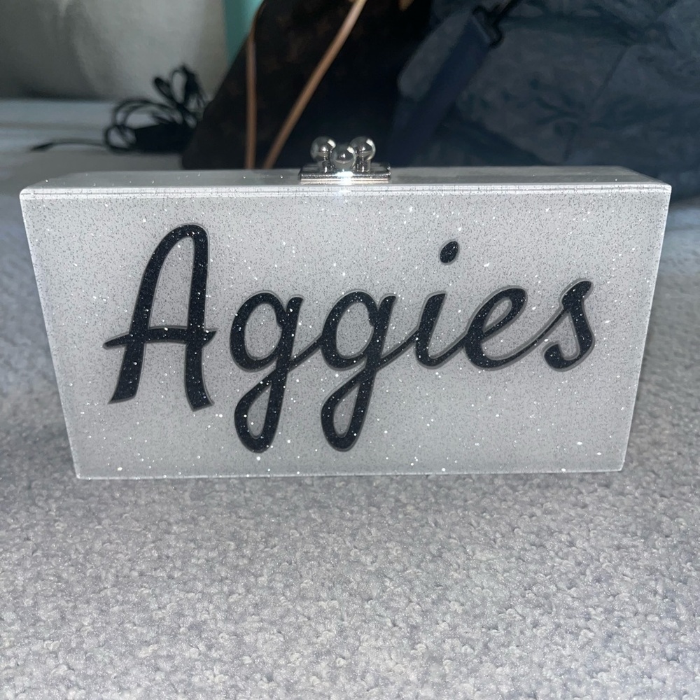 Clutch Aggie purse